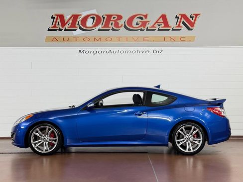 Used 2010 Hyundai Genesis 3.8 RWD image 6