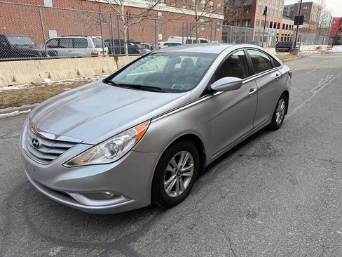 Used 2013 Hyundai Sonata GLS w/ Popular Equipment Pkg FWD image 3
