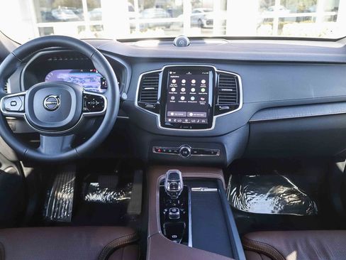 Used 2024 Volvo XC90 T8 Ultimate w/ Protection Package Premier AWD/4WD image 13