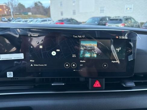 Certified 2026 Kia Carnival EX image 28