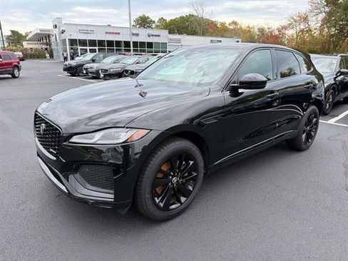 Used 2024 Jaguar F-PACE R-Dynamic S image 7