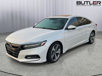 Used 2018 Honda Accord Touring video 1
