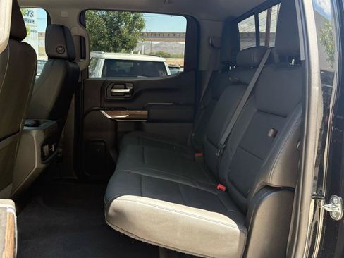 Used 2020 Chevrolet Silverado 1500 LT Trail Boss AWD/4WD image 32