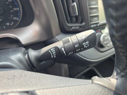 Used 2017 Toyota RAV4 XLE image 31