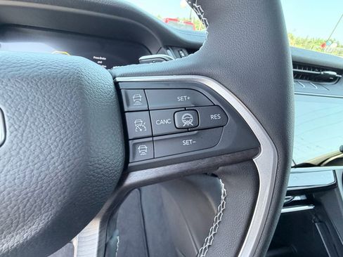 New 2026 Jeep Grand Cherokee L Limited RWD image 17