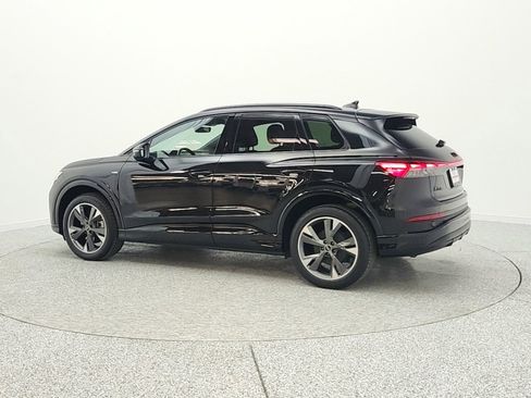 Used 2024 Audi Q4 e-tron Premium Plus w/ Premium Plus image 8