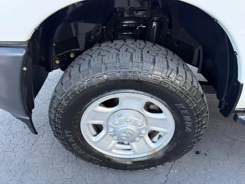 Used 2019 RAM 3500 Tradesman AWD/4WD image 10