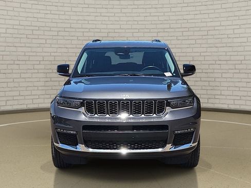 Used 2021 Jeep Grand Cherokee L Limited AWD/4WD image 2