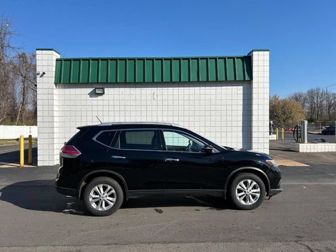 Used 2015 Nissan Rogue SV image 7