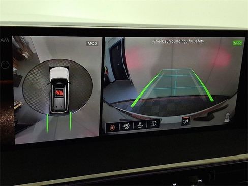 New 2026 INFINITI QX80 4WD image 17