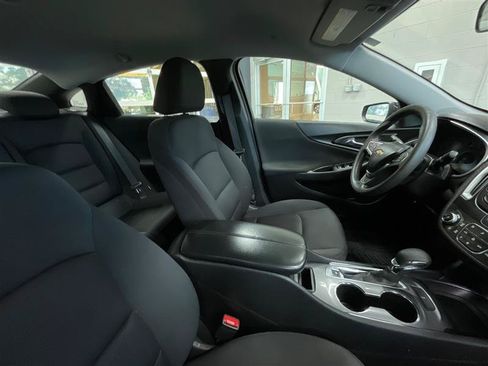 Used 2023 Chevrolet Malibu LT FWD image 30