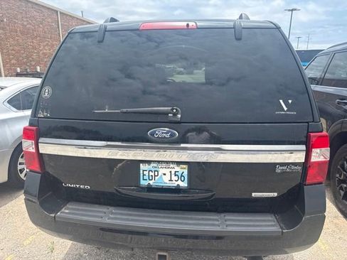 Used 2017 Ford Expedition Limited w/ Equipment Group 301A AWD/4WD image 4