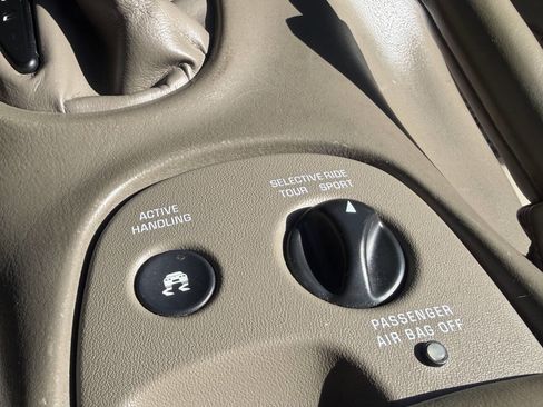 Used 2003 Chevrolet Corvette Convertible w/ Preferred Equipment Group1 RWD image 16