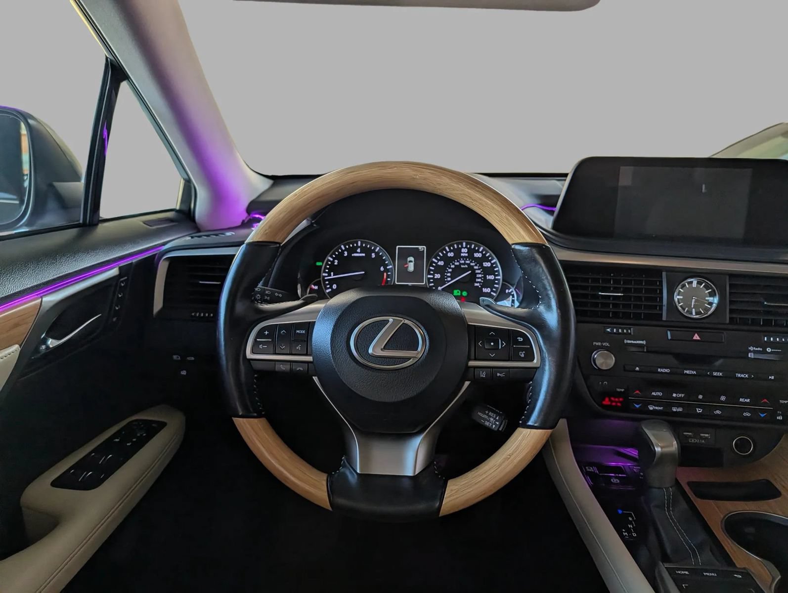Used 2021 Lexus RX 350L FWD w/ Premium Package image 32