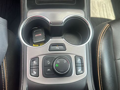 Used 2024 GMC Terrain AT4 w/ Tech Package image 21