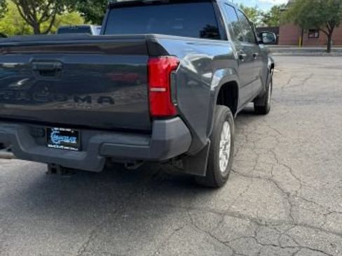 Used 2024 Toyota Tacoma SR AWD/4WD image 5