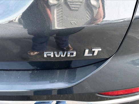 Used 2019 Chevrolet Equinox LT image 8