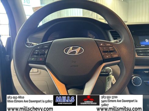 Used 2017 Hyundai Tucson SE image 25