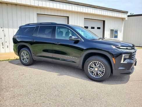 Used 2026 Chevrolet Traverse LT AWD/4WD image 5
