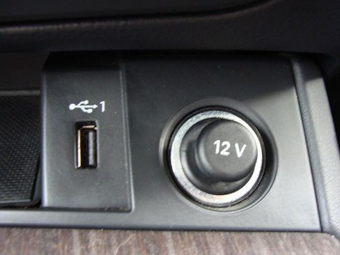 Used 2021 Audi Q5 e Premium Plus w/ Premium Plus Package AWD/4WD image 30