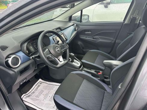 Used 2025 Nissan Versa SV FWD image 13