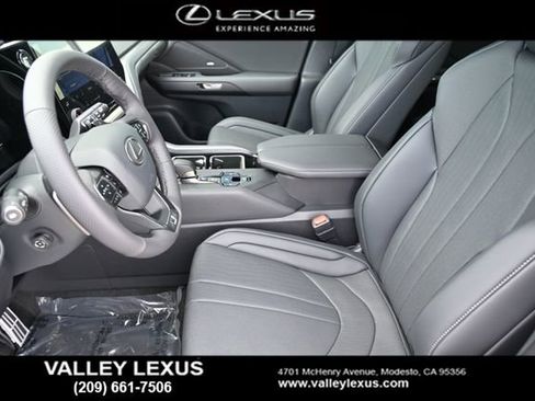 New 2026 Lexus TX 500h AWD image 8