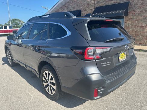 Used 2021 Subaru Outback Premium AWD/4WD image 9