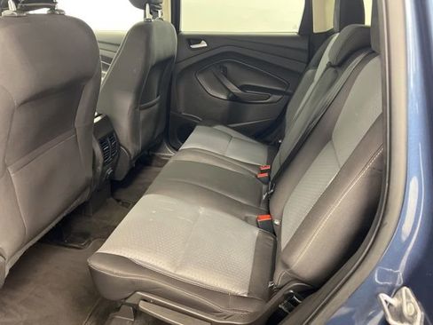 Used 2018 Ford Escape SE image 12
