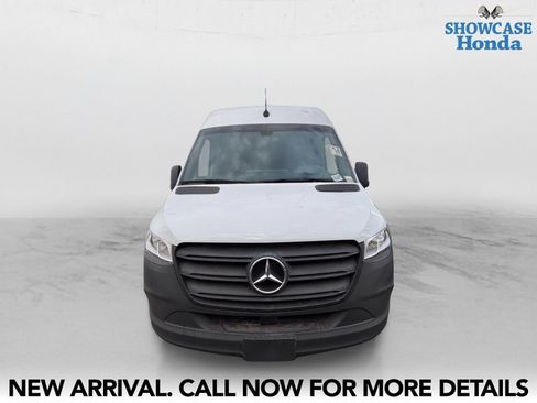 Used 2023 Mercedes-Benz Sprinter 2500 image 7