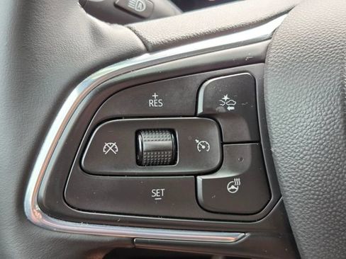 Used 2024 Buick Envista Sport Touring w/ Convenience I Package FWD image 21
