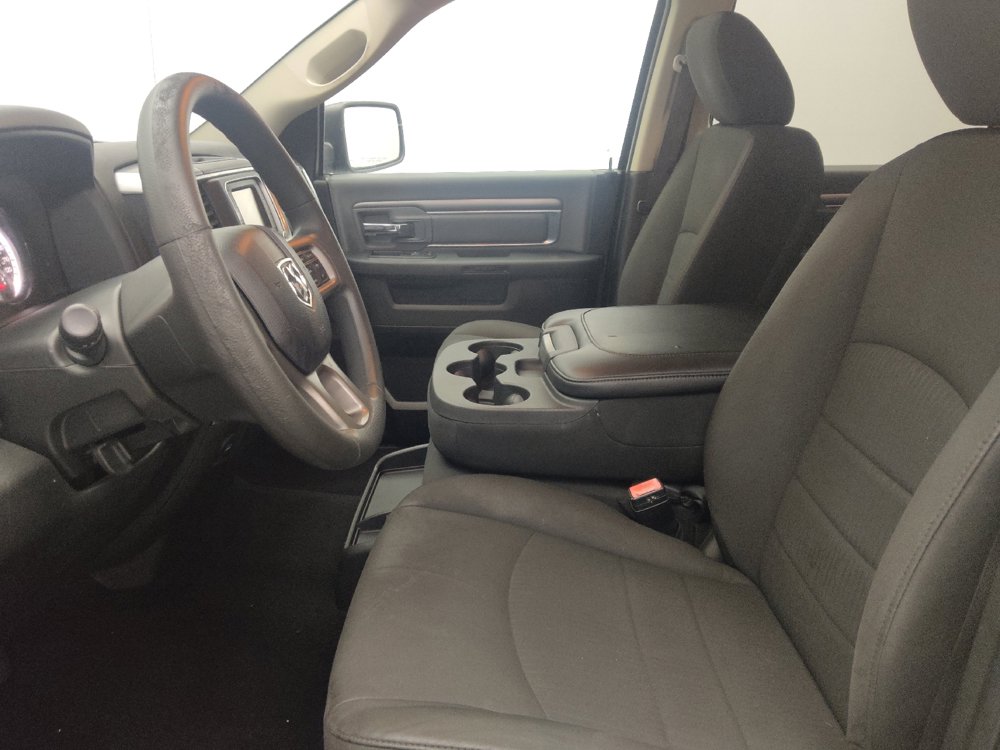 Used 2021 RAM 1500 Classic SLT RWD image 17