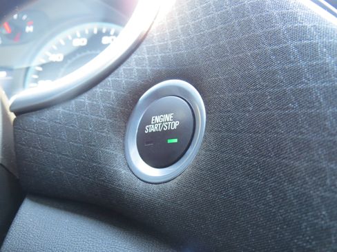 Used 2025 Chevrolet Malibu LT FWD image 23