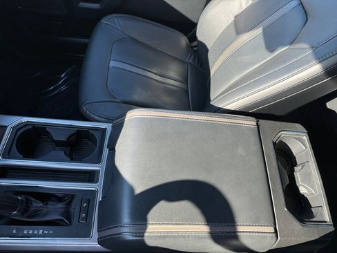 Used 2016 Ford F150 Platinum w/ Equipment Group 701A Luxury image 14