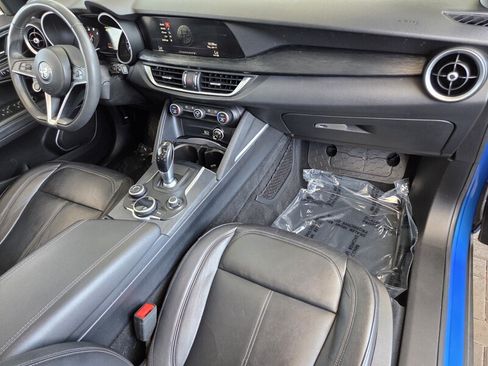 Used 2019 Alfa Romeo Stelvio AWD w/ Nero Edizione image 21
