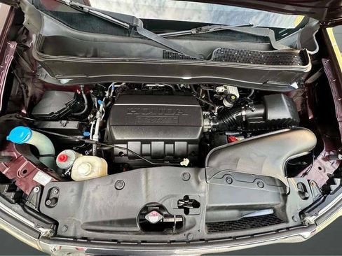 Used 2011 Honda Pilot Touring image 25