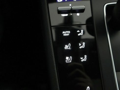 Used 2022 Porsche Macan GTS w/ Premium Package Plus image 51