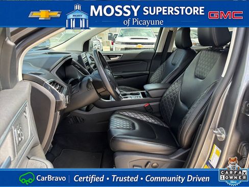 Used 2024 Ford Edge Titanium AWD/4WD image 12