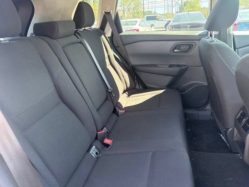 Used 2025 Nissan Rogue S AWD/4WD image 22