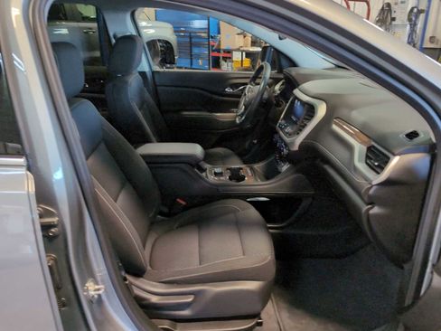 Used 2023 GMC Acadia SLE w/ Driver Convenience Package image 26