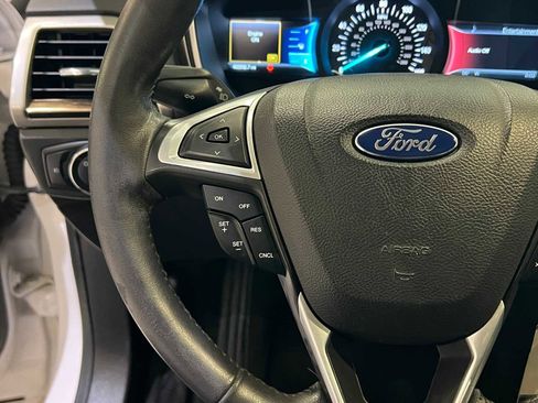 Used 2014 Ford Fusion SE w/ Equipment Group 202A image 22