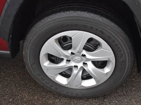 Used 2023 Toyota RAV4 LE FWD image 11