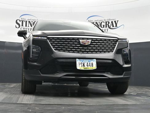 Used 2024 Cadillac XT4 Premium Luxury FWD image 27