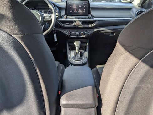 Used 2024 Kia Forte LXS image 29