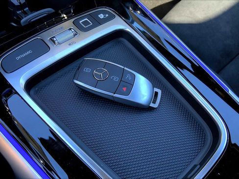 New 2026 Mercedes-Benz GLB 250 4MATIC image 21