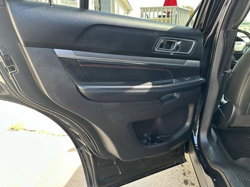 Used 2017 Ford Explorer Sport w/ Equipment Group 401A image 20
