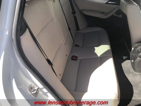 Used 2017 BMW X3 xDrive28i image 21