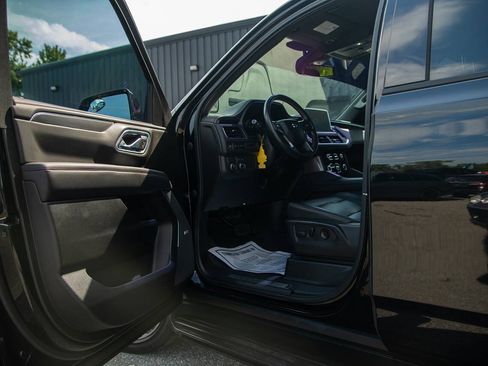 Used 2021 Chevrolet Tahoe RST RWD image 13
