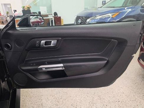 Used 2019 Ford Mustang Coupe w/ Equipment Group 101A RWD image 33