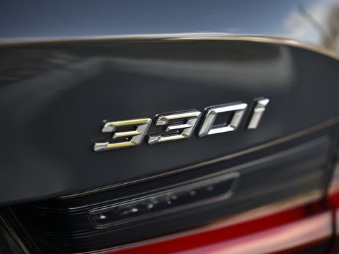 New 2026 BMW 330i Sedan w/ M Sport Package image 10