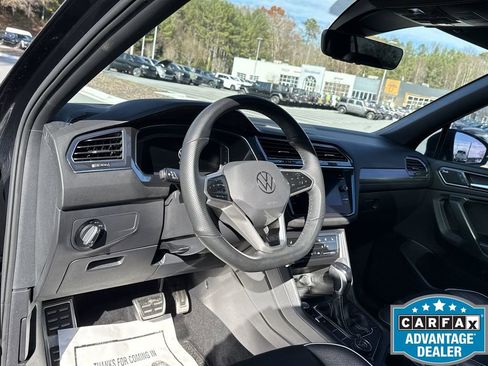 Used 2022 Volkswagen Tiguan SEL R-Line image 15
